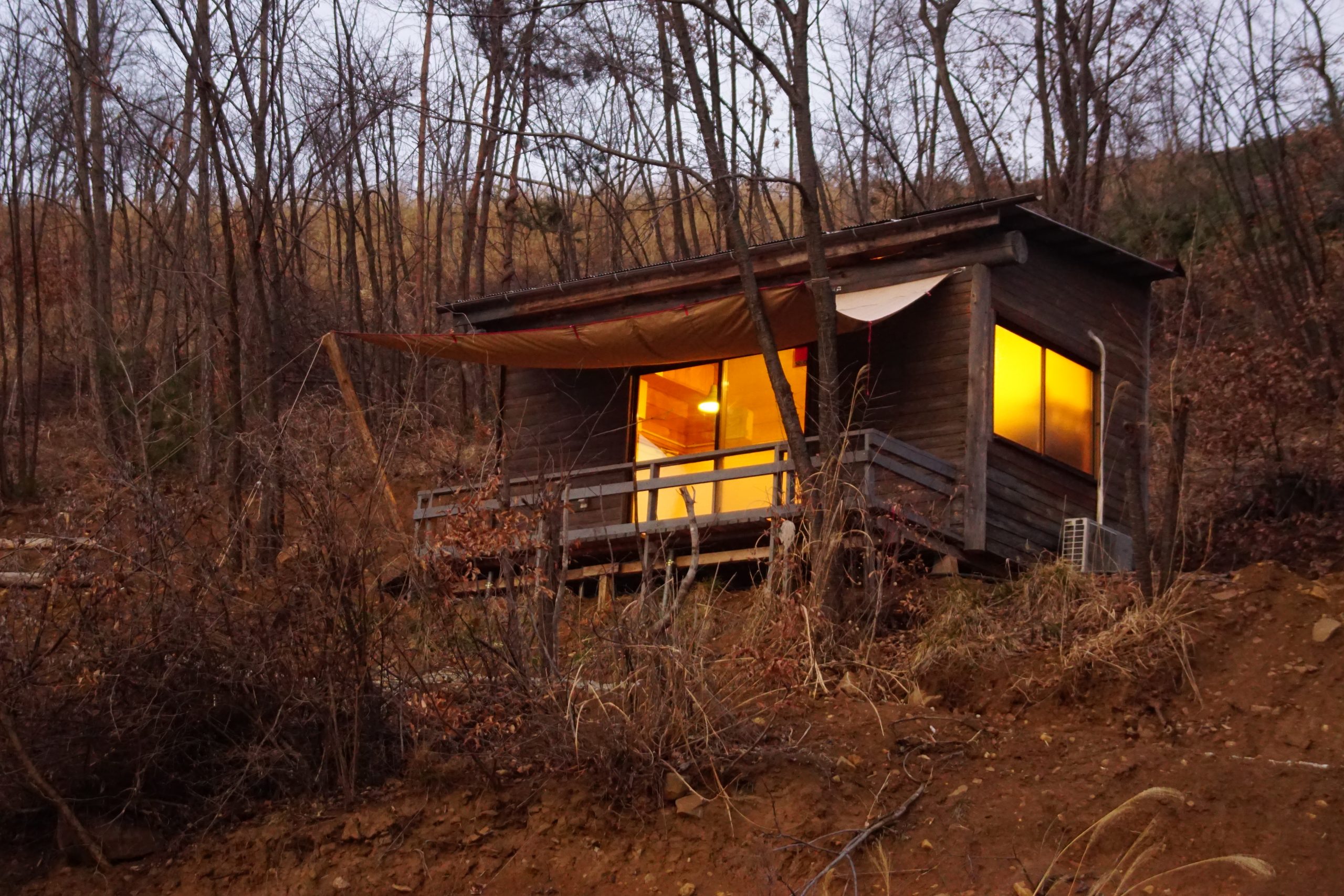 小屋付きサイトが1棟ふえました ほったらかしキャンプ場